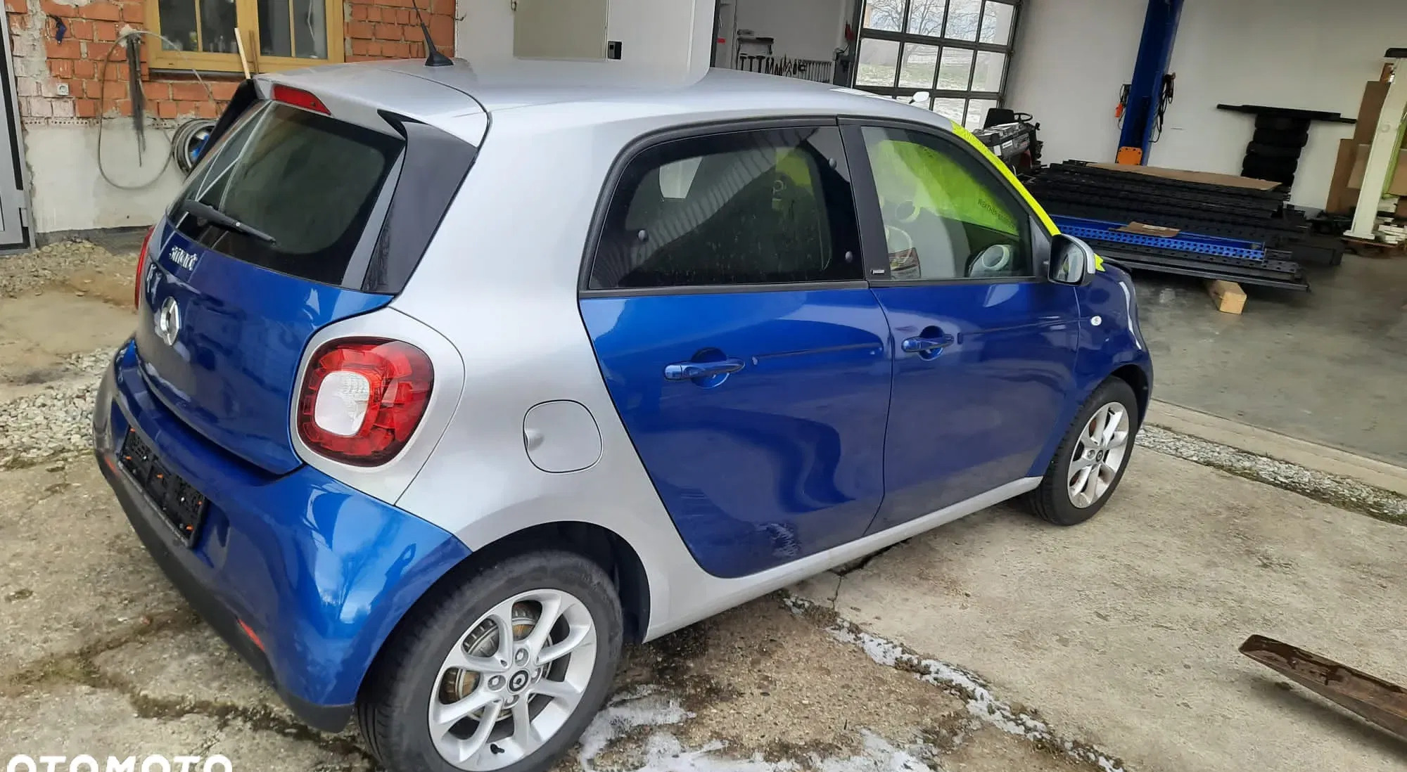 smart Smart Forfour cena 8500 przebieg: 50000, rok produkcji 2015 z Brzeg